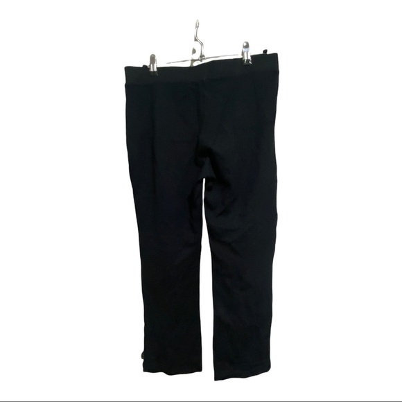 Fabletics Black Capri Pants - Picture 1 of 5